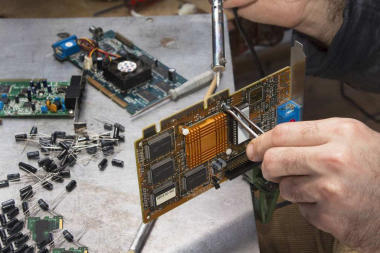 专业上门维修服务 解决电脑、监控、网络及台式机各类问题